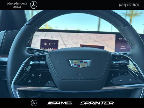 Used 2026 Cadillac Escalade Platinum Sport image 32