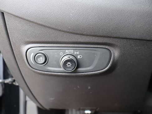 Used 2024 Chevrolet Equinox LT image 14