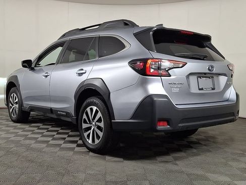 Certified 2024 Subaru Outback Premium AWD/4WD image 7