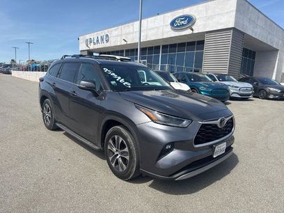 Used 2021 Toyota Highlander XLE