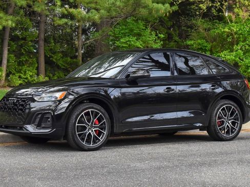 Used 2023 Audi SQ5 Premium Plus w/ Premium Plus Package AWD/4WD image 3