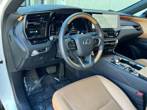 Used 2025 Lexus RX 350 w/ Convenience Package AWD/4WD image 27
