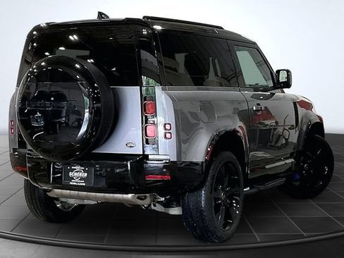 Used 2023 Land Rover Defender 90 X-Dynamic SE AWD/4WD image 2