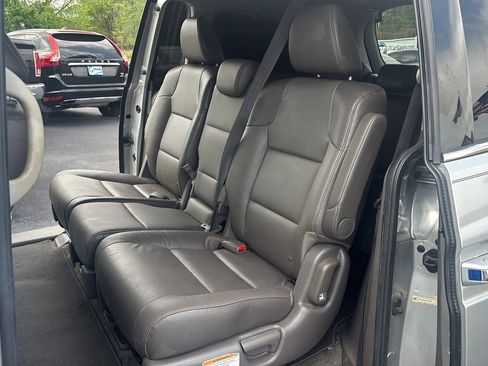 Used 2013 Honda Odyssey Touring Elite image 5