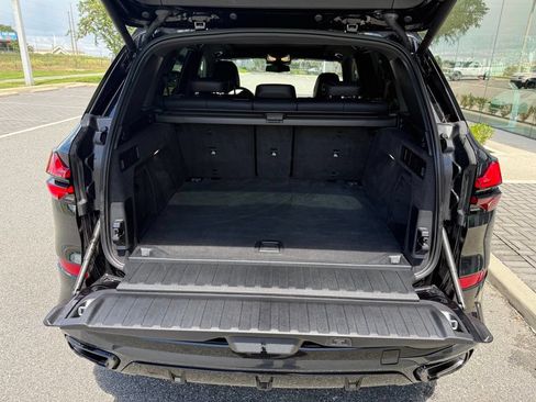 Used 2024 BMW X5 sDrive40i w/ M Sport Package RWD image 5