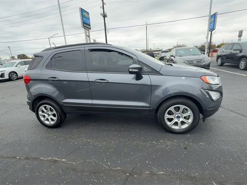 Used 2020 Ford EcoSport SE image 9