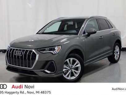 Certified 2025 Audi Q3 2.0T Premium w/ Convenience Package