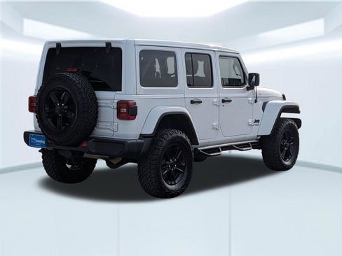 Used 2021 Jeep Wrangler Unlimited Sahara image 6