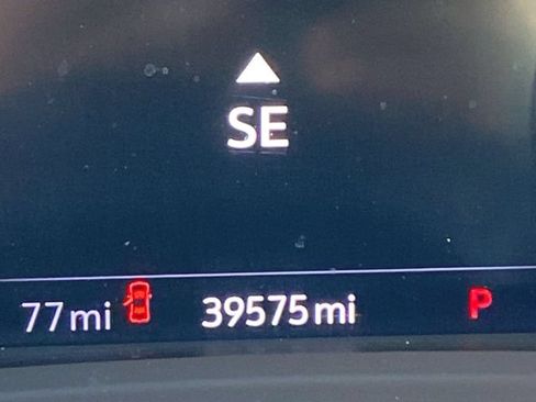 Used 2022 Buick Envision Essence w/ Sport Touring Package FWD image 12