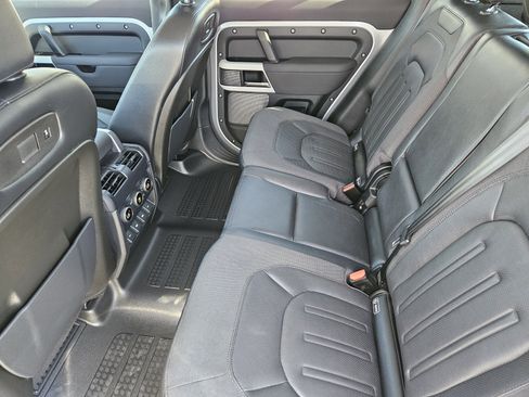 Used 2020 Land Rover Defender 110 First Edition image 29