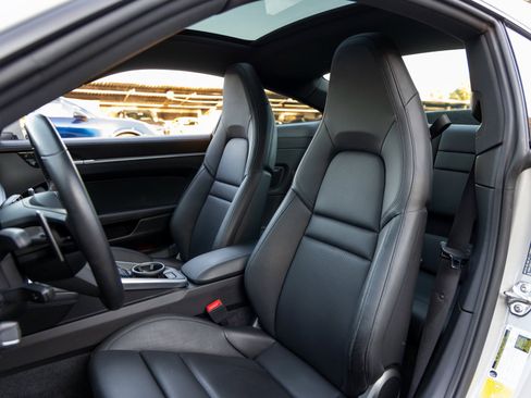 Certified 2020 Porsche 911 Carrera S image 5