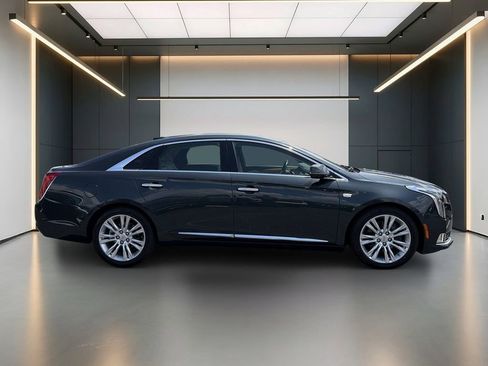 Used 2019 Cadillac XTS Luxury FWD image 7
