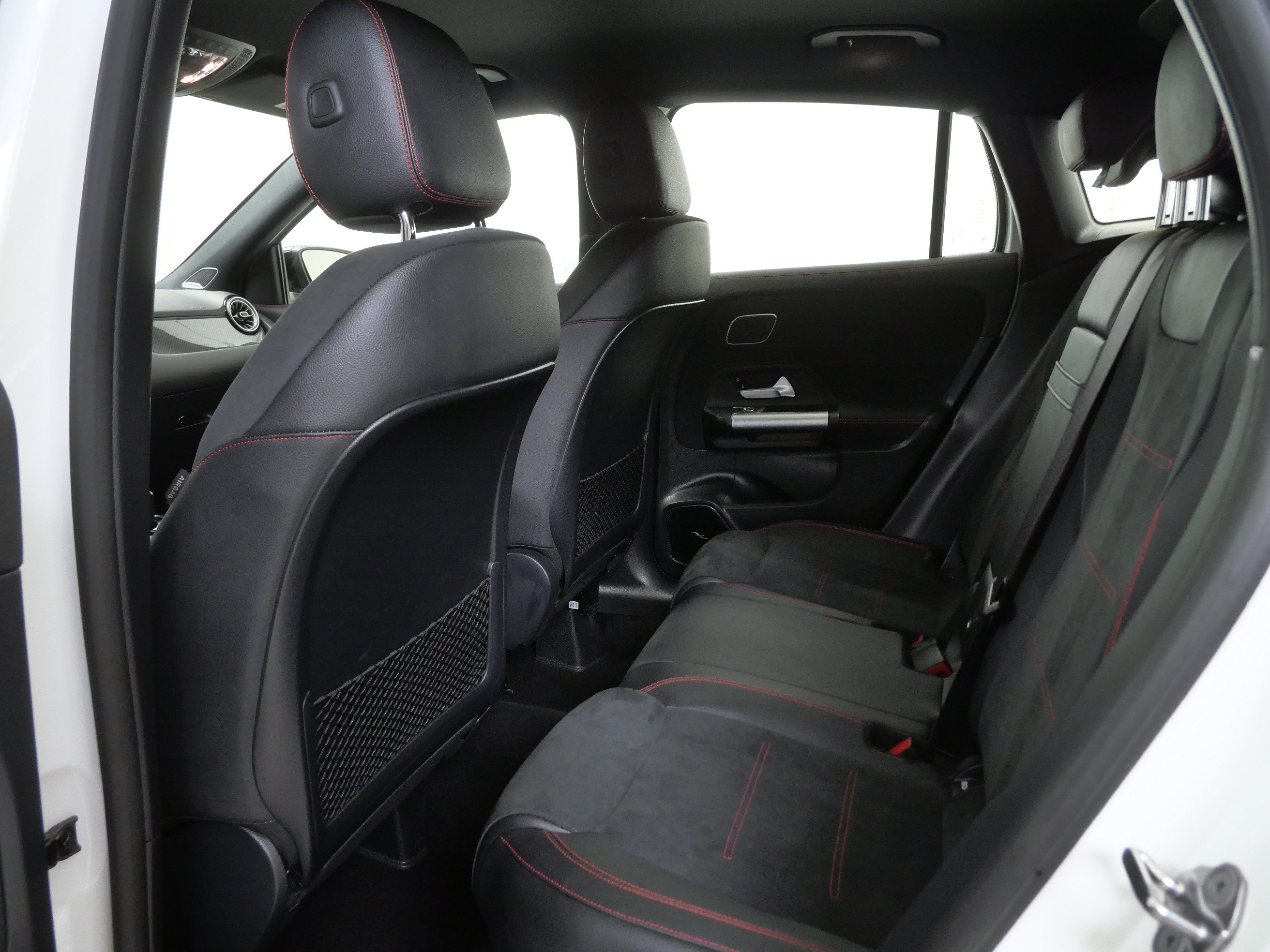 Used 2023 Mercedes-Benz GLA 35 AMG 4MATIC image 9