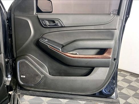 Used 2019 GMC Yukon XL SLT w/ Open Road Package AWD/4WD image 22