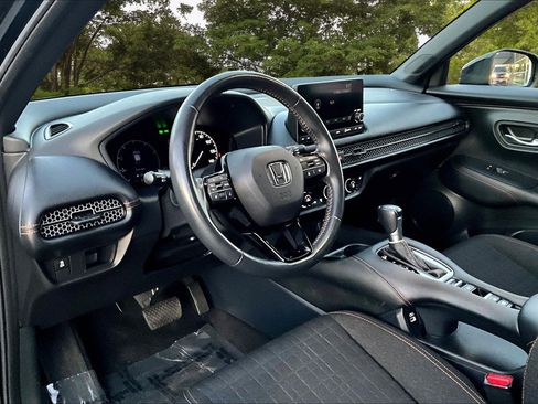 Used 2023 Honda HR-V Sport image 18