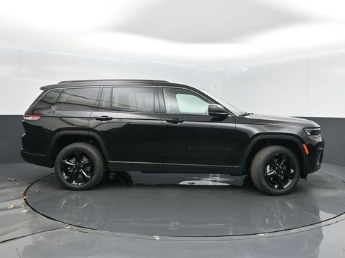 New 2026 Jeep Grand Cherokee L Limited image 8