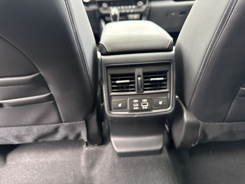 Certified 2026 Subaru Outback Limited AWD/4WD image 25