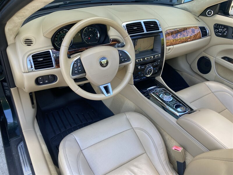 Used 2015 Jaguar XK Convertible RWD image 18