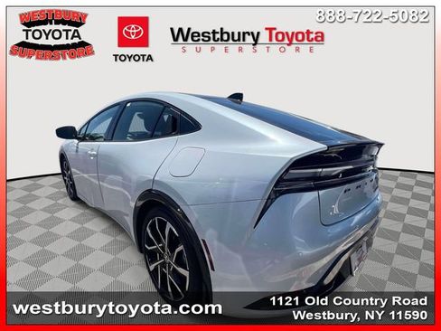 Certified 2024 Toyota Prius Prime FWD image 6