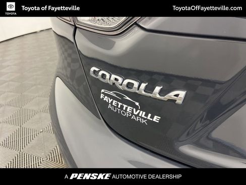 Used 2023 Toyota Corolla LE FWD image 3