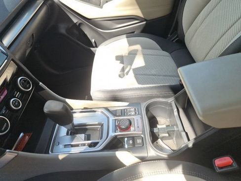 Used 2022 Subaru Forester Premium AWD/4WD image 22