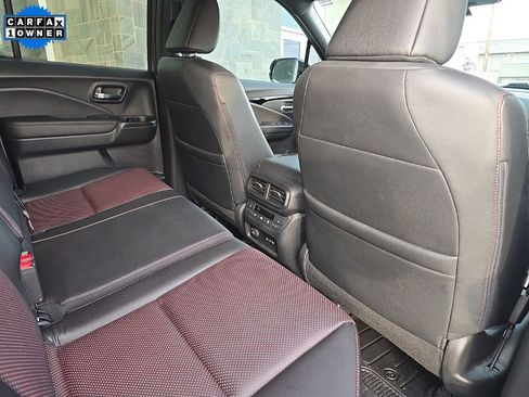 Used 2025 Honda Ridgeline Black Edition image 33