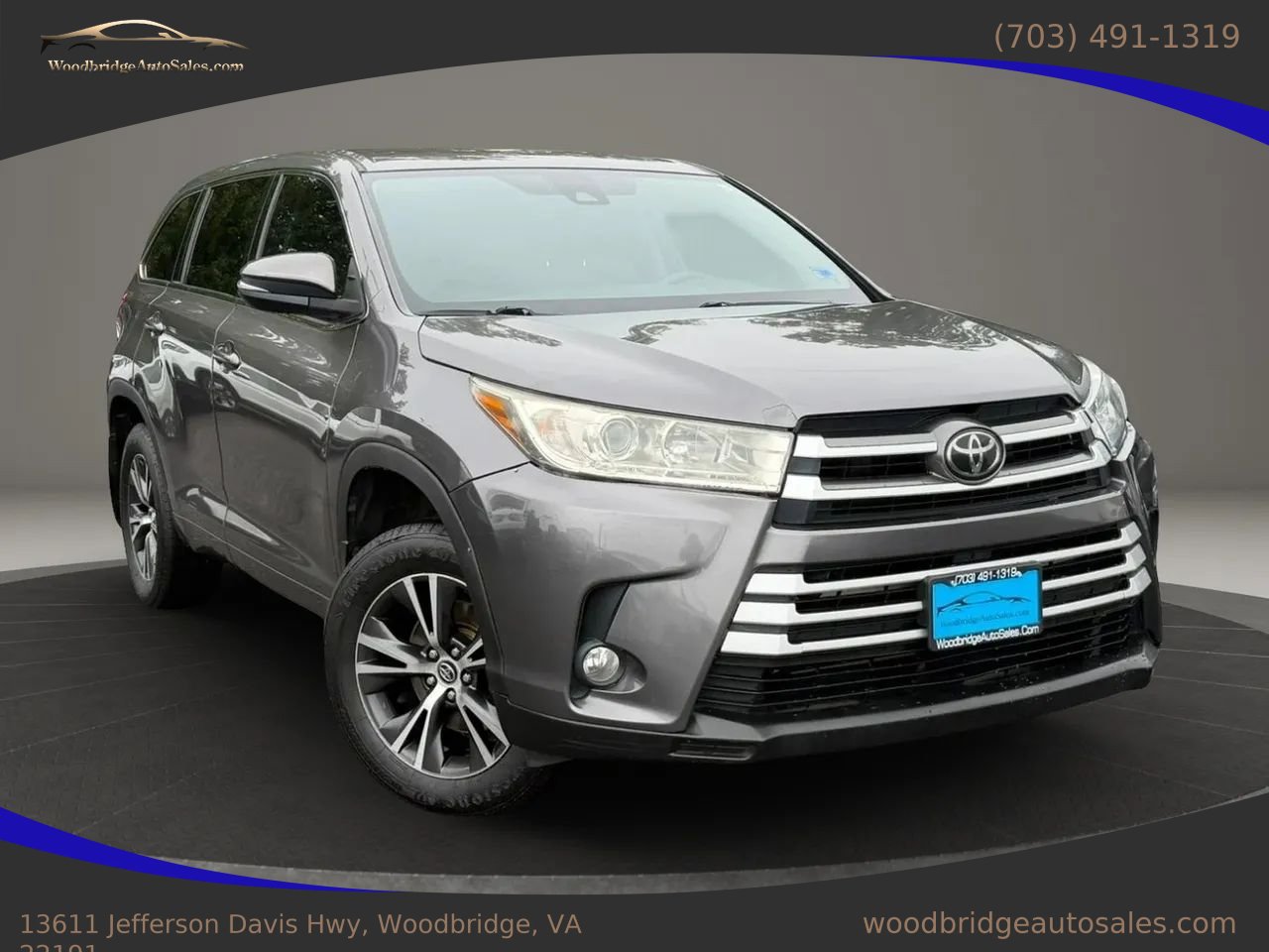 Used 2017 Toyota Highlander Plus AWD/4WD image 1