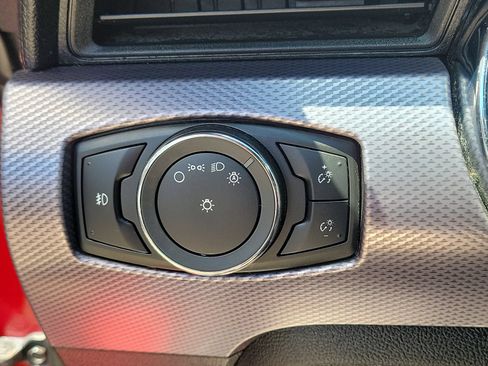 Used 2016 Ford Mustang Coupe RWD image 14