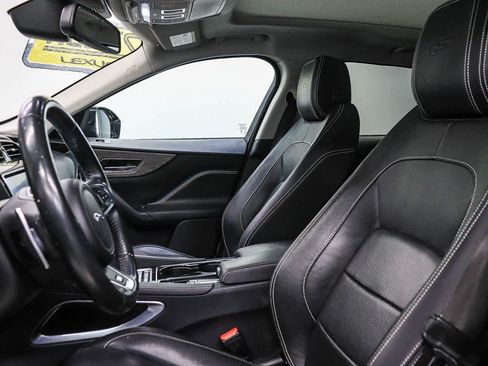 Used 2017 Jaguar F-PACE S AWD/4WD image 19