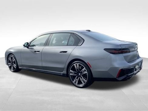 Used 2023 BMW 760i xDrive 760i xDrive image 5