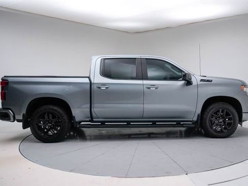 Used 2023 Chevrolet Silverado 1500 RST image 8