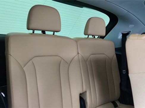 Used 2023 Audi Q7 2.0T Premium Plus w/ Premium Plus Package image 28