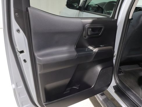Used 2021 Toyota Tacoma SR5 w/ Trail Edition AWD/4WD image 19
