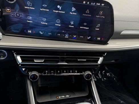 New 2026 Chevrolet Traverse LT image 9