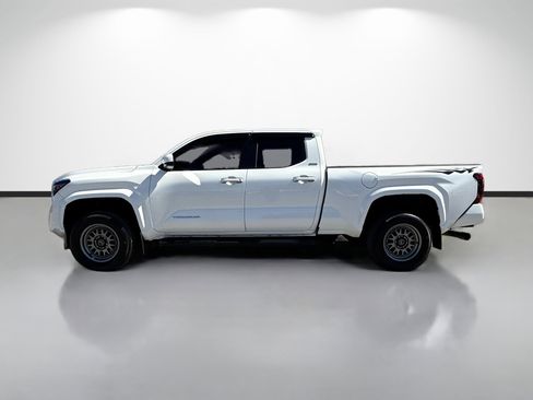 Used 2024 Toyota Tacoma SR5 w/ SR5 Upgrade Package image 6