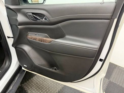 Used 2021 GMC Acadia Denali w/ Denali Ultimate Package AWD/4WD image 46