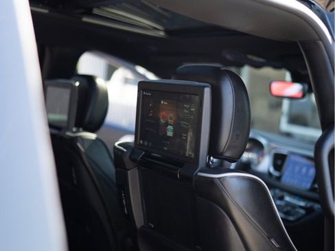 Used 2019 Chrysler Pacifica Limited w/ Advanced Safetytec Group image 28