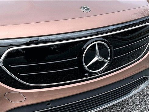 Certified 2023 Mercedes-Benz EQB 300 4MATIC image 36