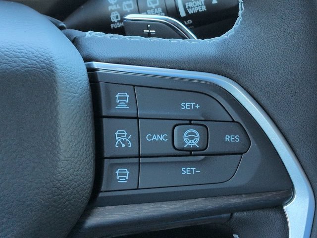 New 2027 Jeep Grand Cherokee Altitude RWD image 28