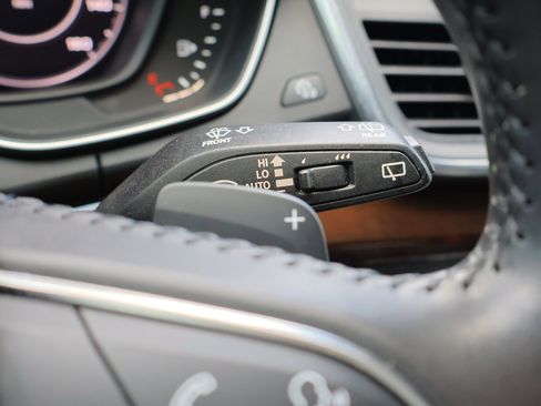 Used 2018 Audi Q5 2.0T Premium image 19