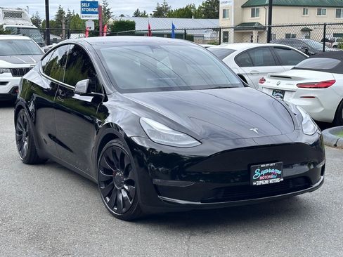 Used 2022 Tesla Model Y Performance AWD/4WD image 18