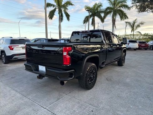 Used 2022 Chevrolet Silverado 2500 LTZ w/ LTZ Plus Package image 6