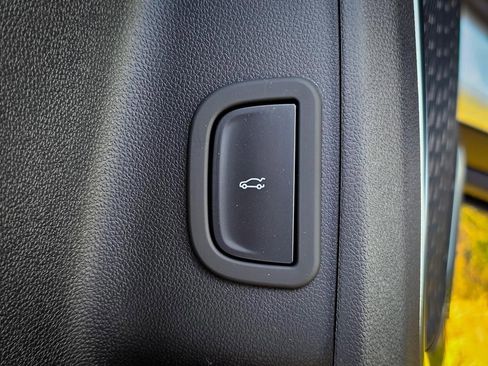 New 2026 Buick Enclave Preferred w/ Power Package image 13