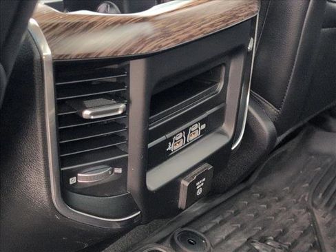 Used 2019 RAM 1500 Laramie image 17