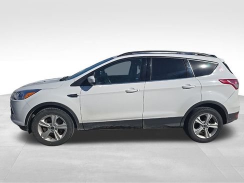 Used 2014 Ford Escape SE w/ Equipment Group 201A image 3