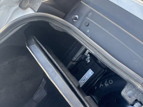 Used 2022 Dodge Challenger GT image 33