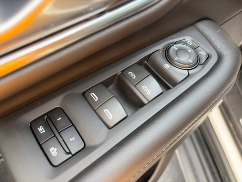 Used 2021 Chevrolet Tahoe LT AWD/4WD image 20