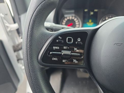 Used 2024 Mercedes-Benz Sprinter 2500 image 23