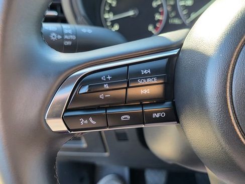 Certified 2025 MAZDA MAZDA3 2.5 S Hatchback w/ Premium Pkg image 19