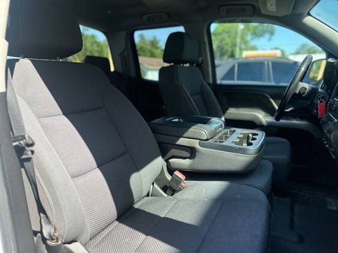Used 2019 Chevrolet Silverado 1500 LT RWD image 24